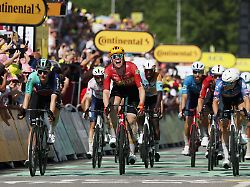 cycling tour de france stage 11 vichy to nevers nevers france july 15 2026 uno x mobility s soren waerenskjold celebrates winning stage 11 reuters gonzalo fuentes