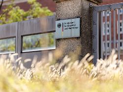 das bundesamt fuer migration und fluechtlinge bamf ist am 27 06 2026 in nuernberg bayern zu sehen