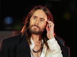 der schauspieler und hauptdarsteller jared leto kommt auf dem dach des humboldt forums zum photocall des disney kinofilms tron ares der film startet am 09 oktober 2025 in den deutschen kinos