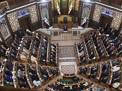 der syrische uebergangspraesident ahmed al scharaa haelt eine rede bei der eroeffnungssitzung der neu gebildeten syrischen volksversammlung der ersten seit dem sturz der regierung von praesident assad