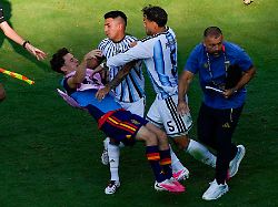 die fifa ermittelt nach den vorfaellen nach dem ende des wm endspiels