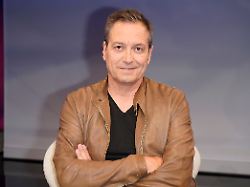 dieter nuhr in der ard talkshow maischberger im studio berlin adlershof berlin 09 04