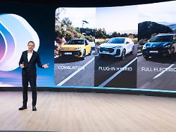 dr oliver blume vorstandsvorsitzender der volkswagen ag ceo jahrespressekonferenz der volkswagen ag aktiengesellschaft in wolfsburg am 10 03 2026