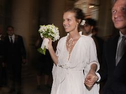 eva herzigova and gregorio marsiaj attend their wedding at the sala plebisciti of palazzo carignano in turin italy on july 11 2026 photo by fabio ferrari lapresse abacapress