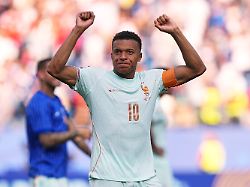 france s kylian mbappe celebrates after france defeated morocco during the world cup quarterfinal soccer match between france and morocco in foxborough mass near boston thursday july 9 2026