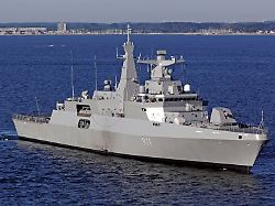 fregatte meko a 200 eine fregatte meko a 200 der herrad klasse f 911 am 25 08 2016 auf der ostsee bei kiel 1