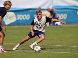 fussball herren regionalliga regional league bayern saison 2026 2027 tsv munich 1860 training matthew collins tsv munich 1860 mit blick auf den ball