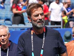 juergen klopp ist waehrend der wm als tv experte im einsatz 1