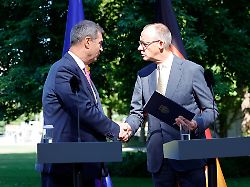 ministerpraesident des freistaates bayern und parteivorsitzende der csu dr