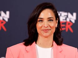 moderatorin amira aly bei der eroeffnung der true crime ausstellung serienkiller in koeln ehrenfeld am 13 mai wurde bekannt dass amira aly wieder schwanger ist koeln 07 05