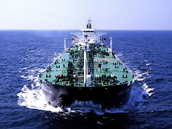 oeltanker im roten meer