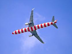 passagierflugzeug der deutschen fluggesellschaft condor airbus a321 nur redaktionelle nutzung