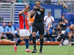 referee ismail elfath gestures during the fifa world cup wm weltmeisterschaft fussball 2026 round of 16 match between brazil and norway at new york new jersey stadium on july 5 2026