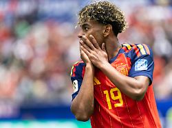 soccer fifa world cup wm weltmeisterschaft fussball 2026 inglewood california usa 02 jul 26 soccer fifa world cup round of 32 spain vs austria image shows the disappointment of lamine yamal esp