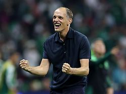 soccer football fifa world cup 2026 round of 16 mexico v england estadio azteca mexico city mexico july 5 2026 england manager thomas tuchel celebrates after the match reuters paul childs 1