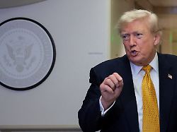 u s president donald trump speaks to reporters mid flight in the press cabin of the new qatari gifted air force one after changing planes to return to washington from raf mildenhall britain july 8 2026