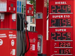vor allem hoehere kraftstoffpreise haben die inflation in sachsen anhalt im juli angetrieben