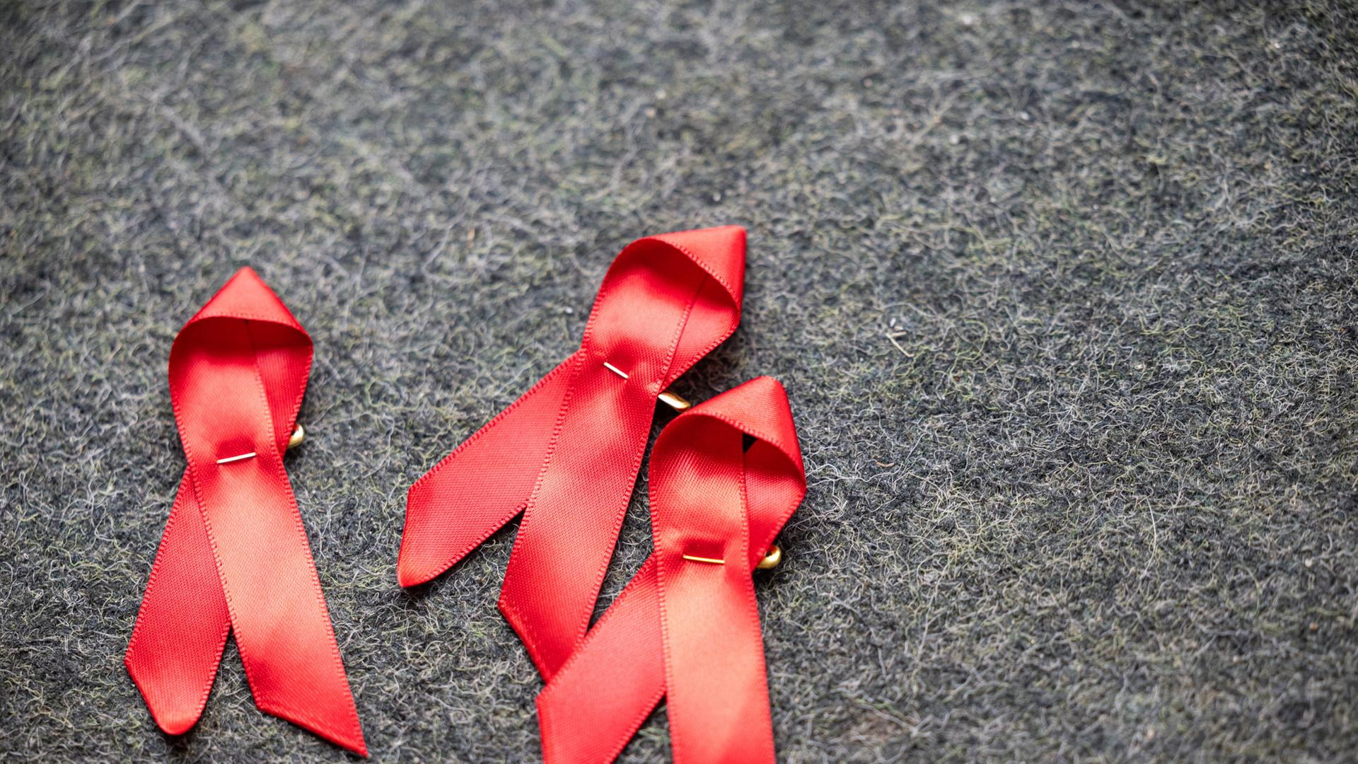 aids schleifen 104