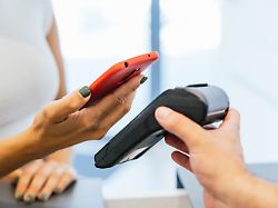 bezahlen bargeldlos smartphone modellfreigabe vorhanden