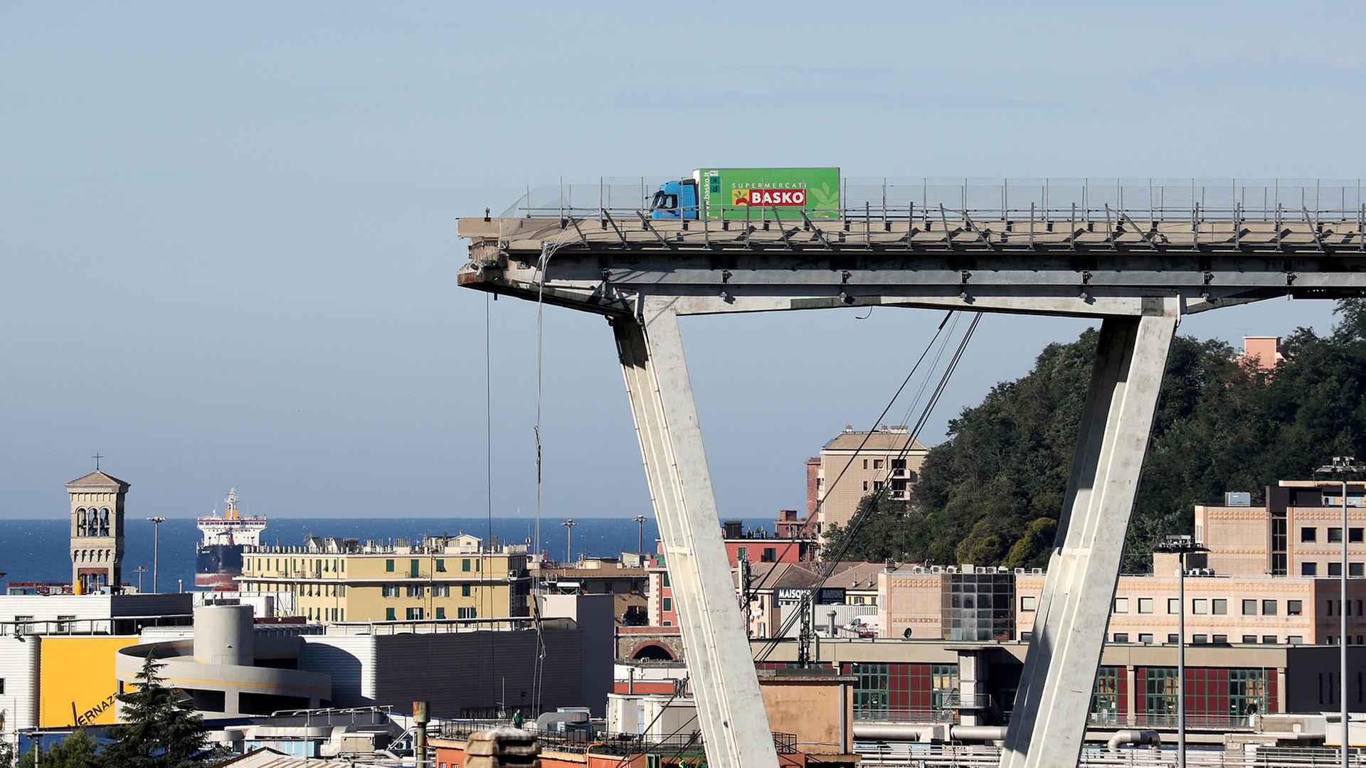 brueckeneinsturz genua 112