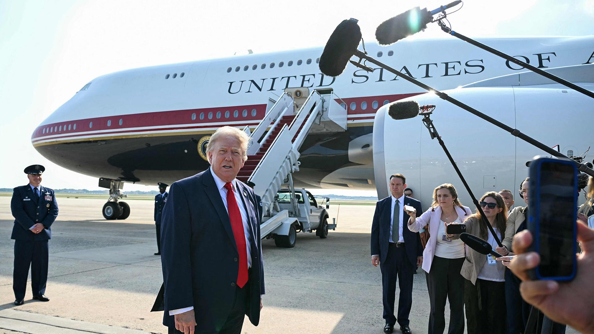 donald trump 840