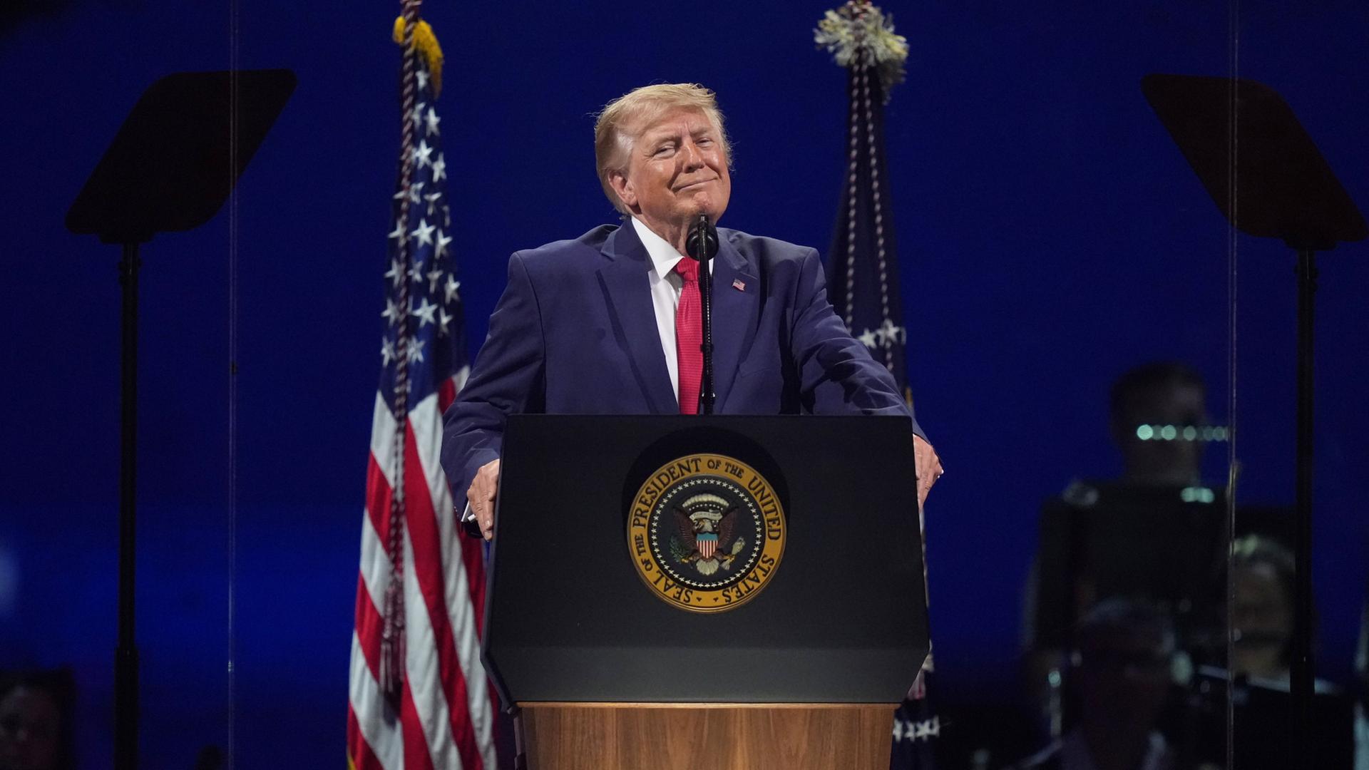 donald trump 844