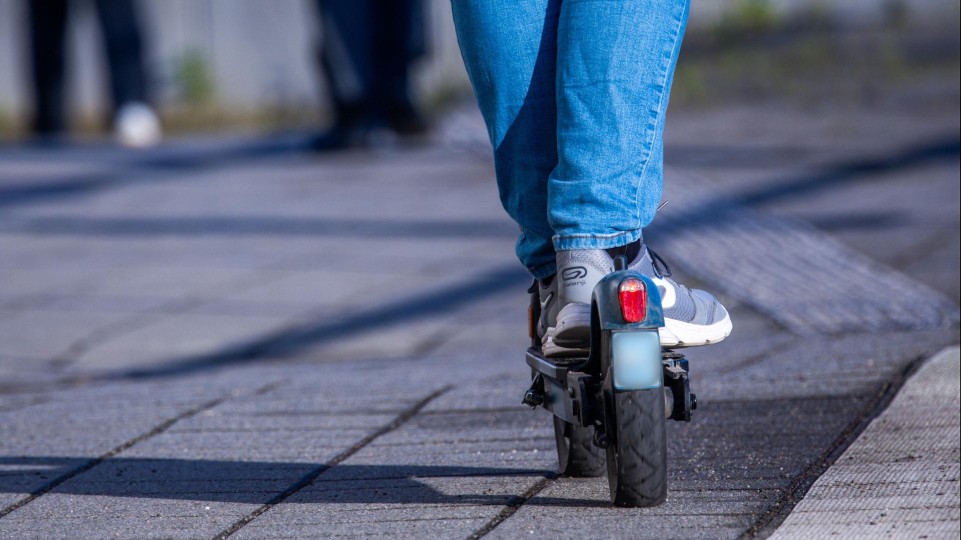 e scooter strasse 100