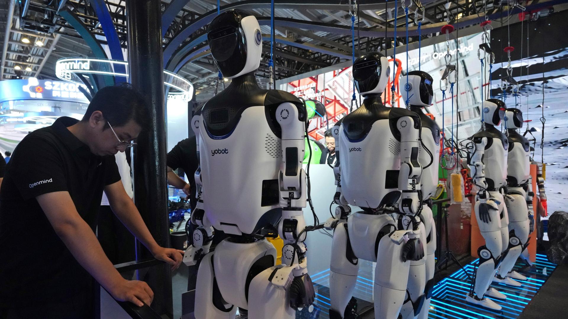 humanoide roboter 108