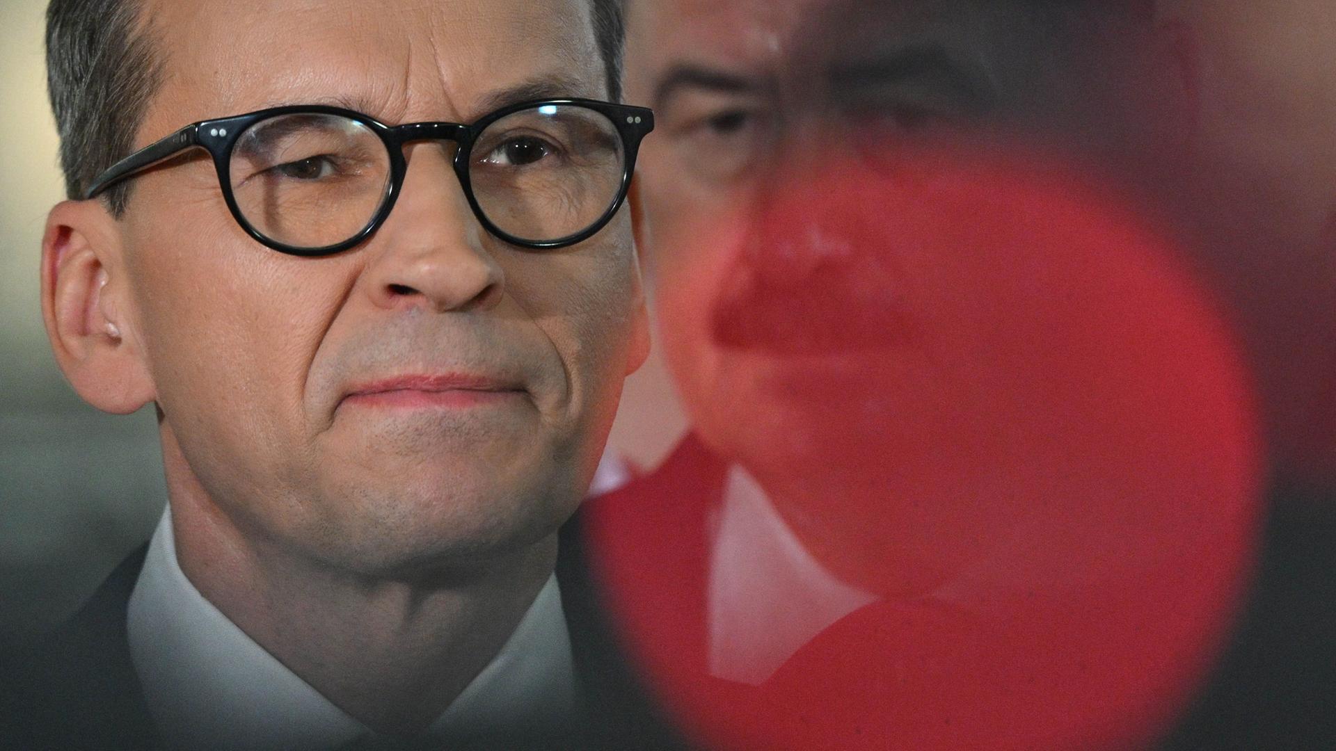 mateusz morawiecki 112
