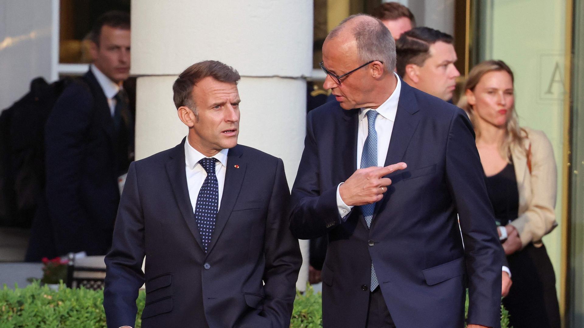 merz macron 136