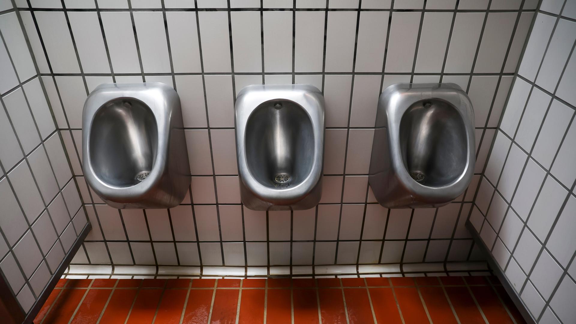 rastplatz toiletten 100