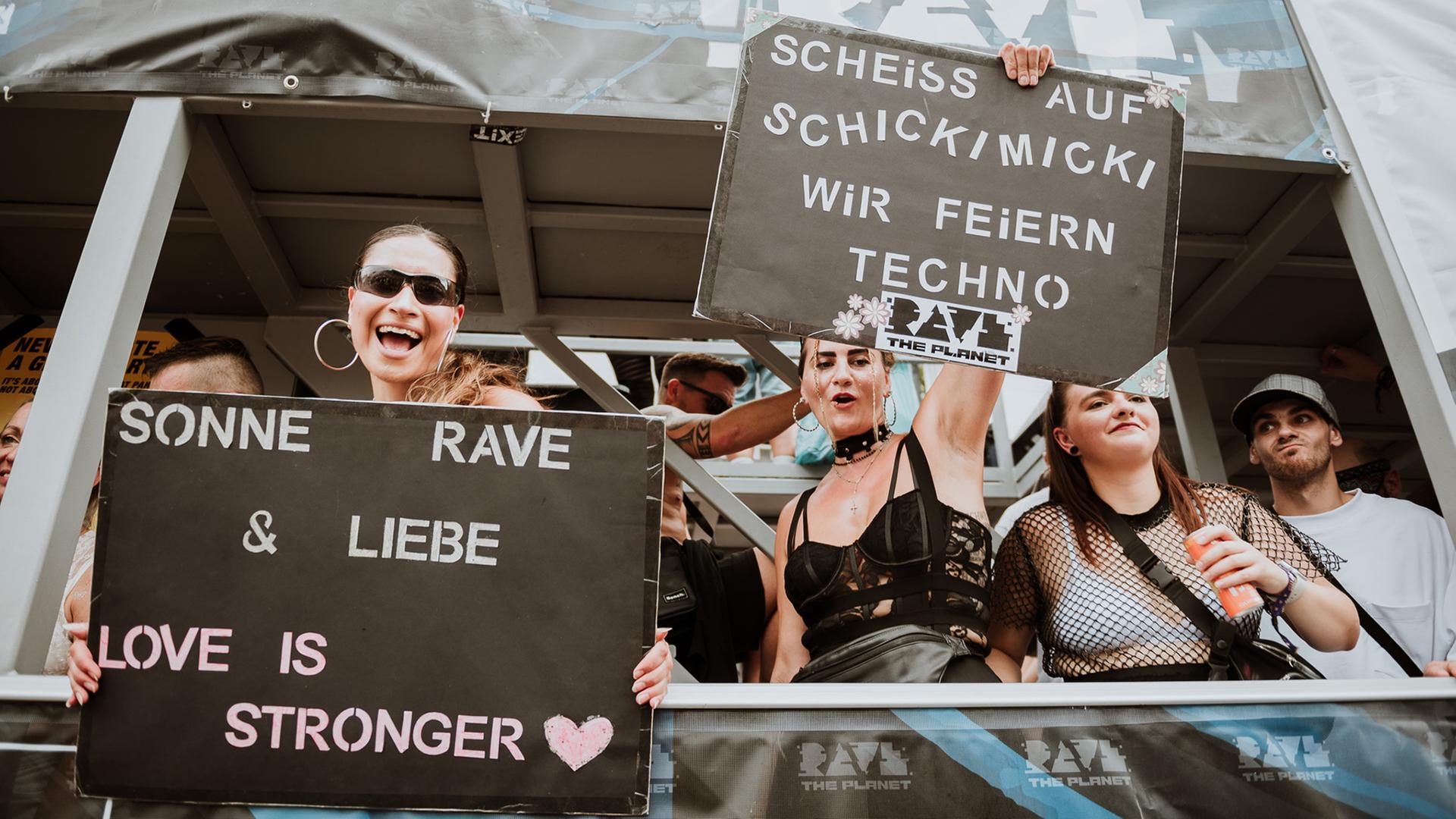 rave the planet parade 100