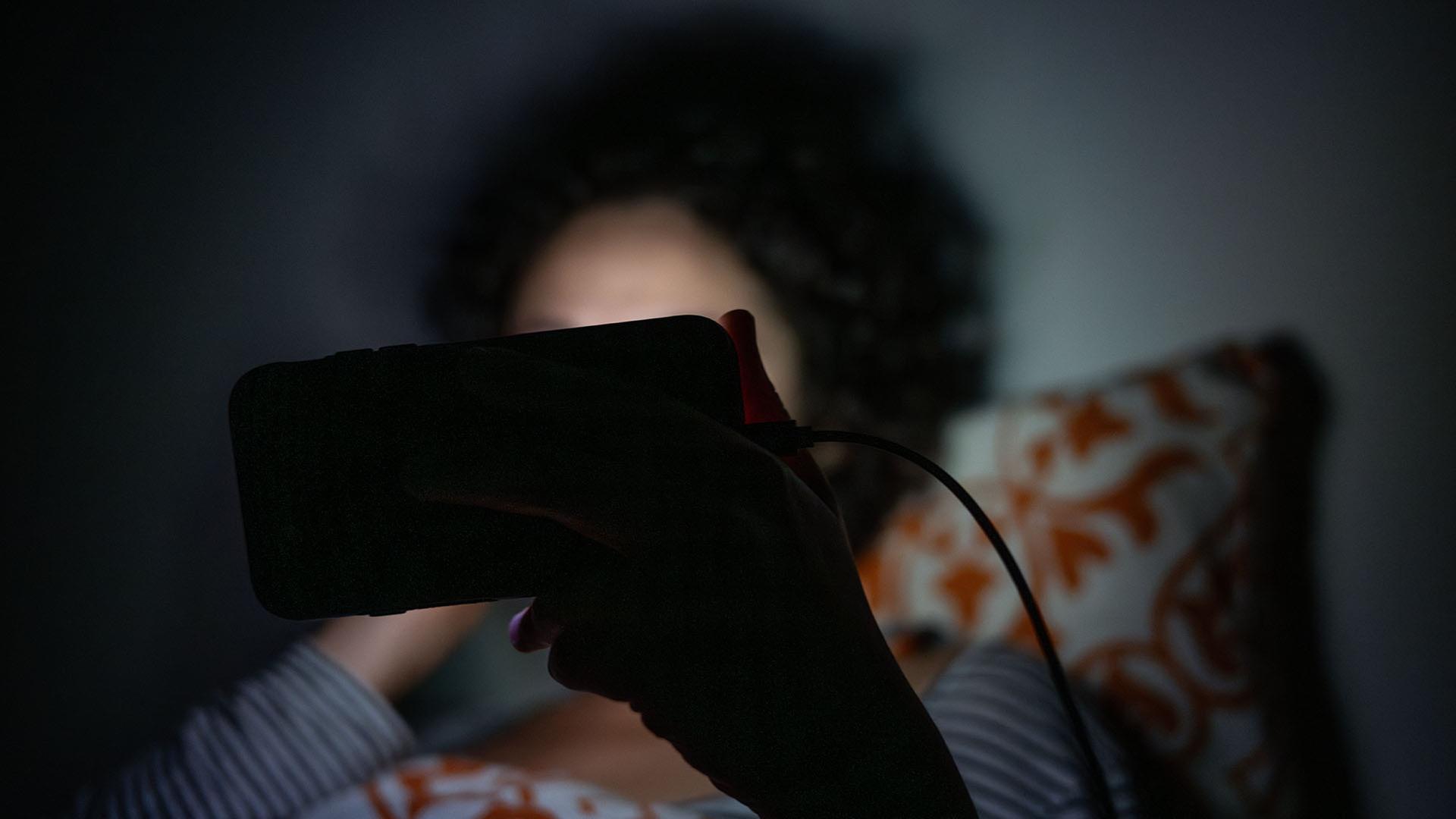 smartphone bett 102