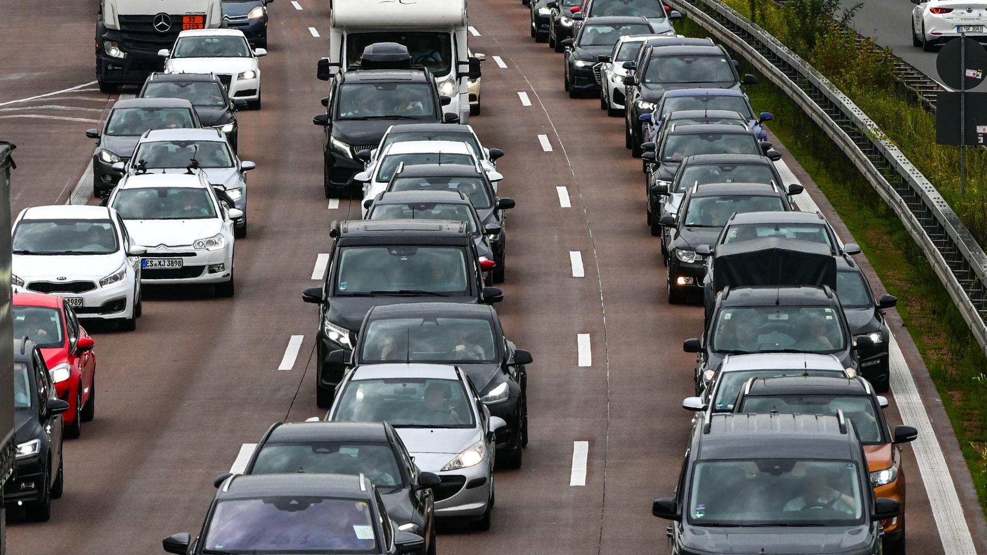 stau autobahn 180
