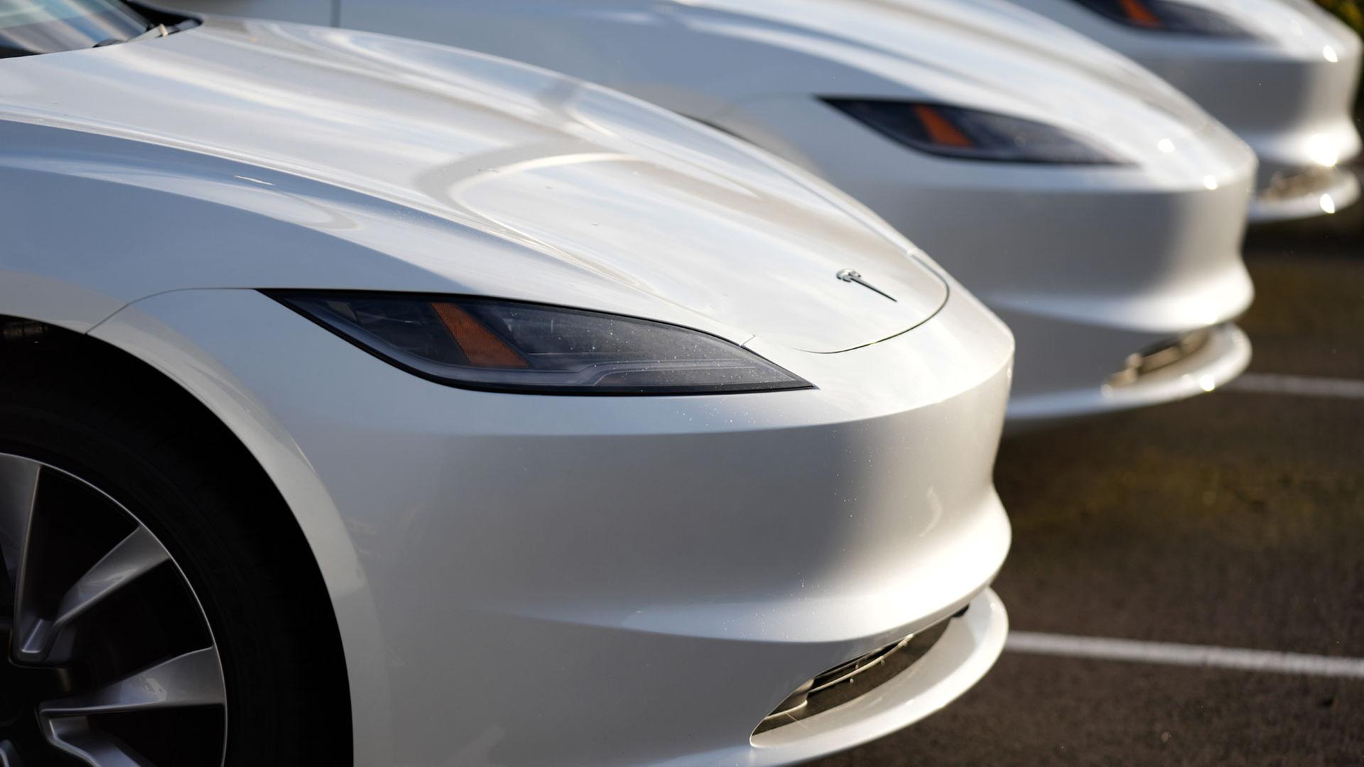 tesla 452