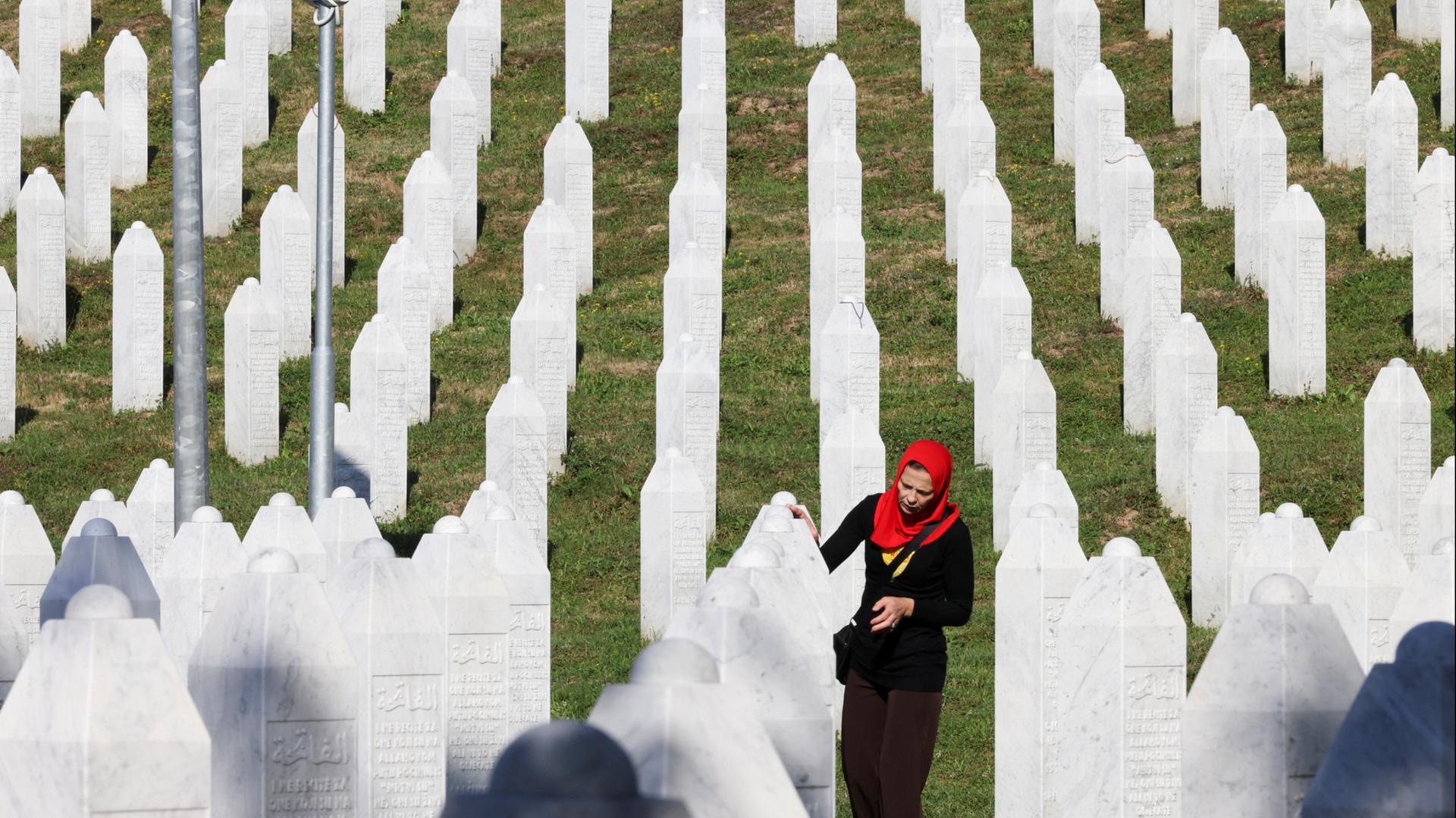 trauer srebrenica 100