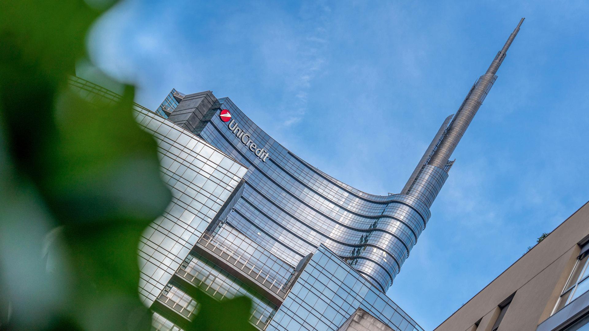 unicredit 122