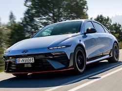 der hyundai ioniq 6 n weckt beim fahrer emotionen die die e mobilitaet bislang kaum erzeugen konnte