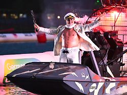 kein20raab einmarsch20ohne20feuerwerk20und20tamtam20 20quelle20rtl20raab20entertainment20willi20weber