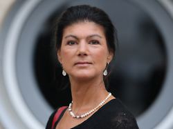 parteigruenderin sahra wagenknecht bsw besucht im rahmen der wahlkampftour des bsw aschersleben