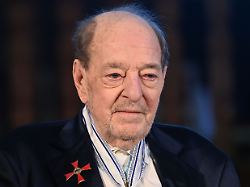 ralph siegel komponist einzelbild angeschnittenes einzelmotiv portraet portrait portr t verleihung bayerischer maximiliansorden am 03 12 2025 im antiquariat der residenz in muenchen