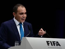 trat gegen infantino bei der praesidentschaftswahl der fifa 2016 an prinz ali bin al hussein aus jordanien