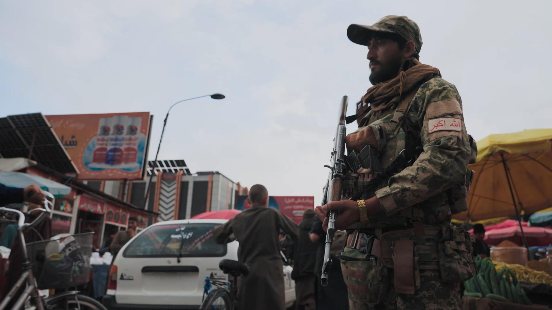afghanistan reisende touristen 100