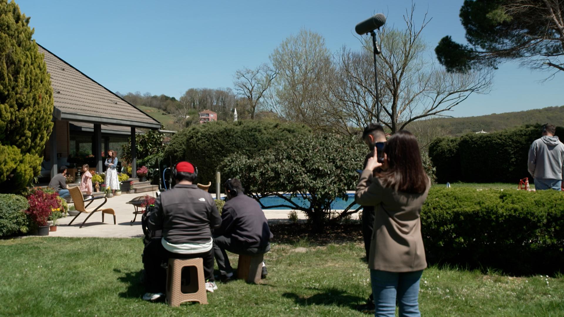 filmset tutsak sevda 102