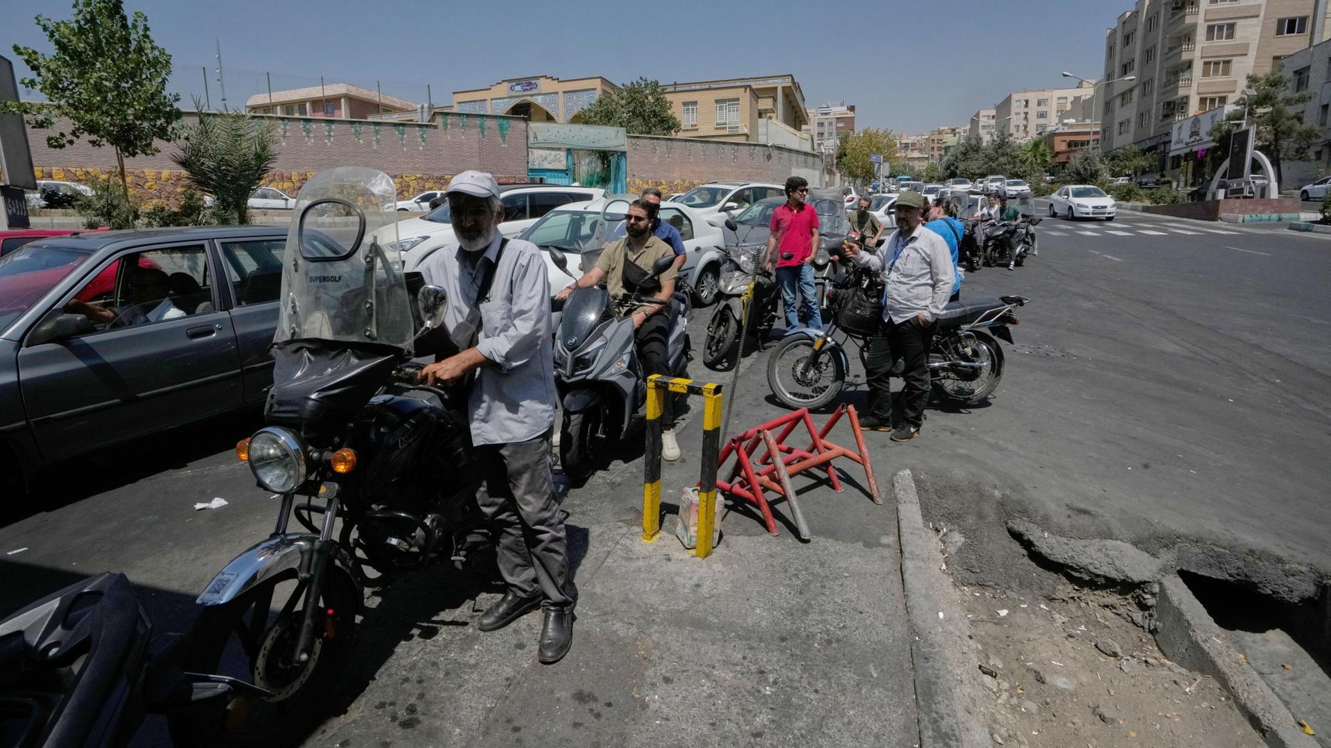 iran tankstelle 100