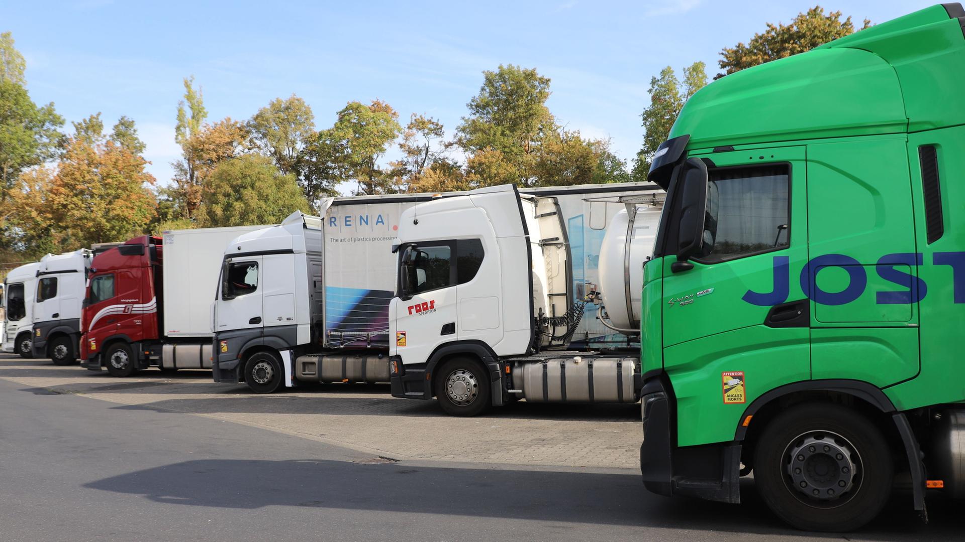 lkw rastplatz 120