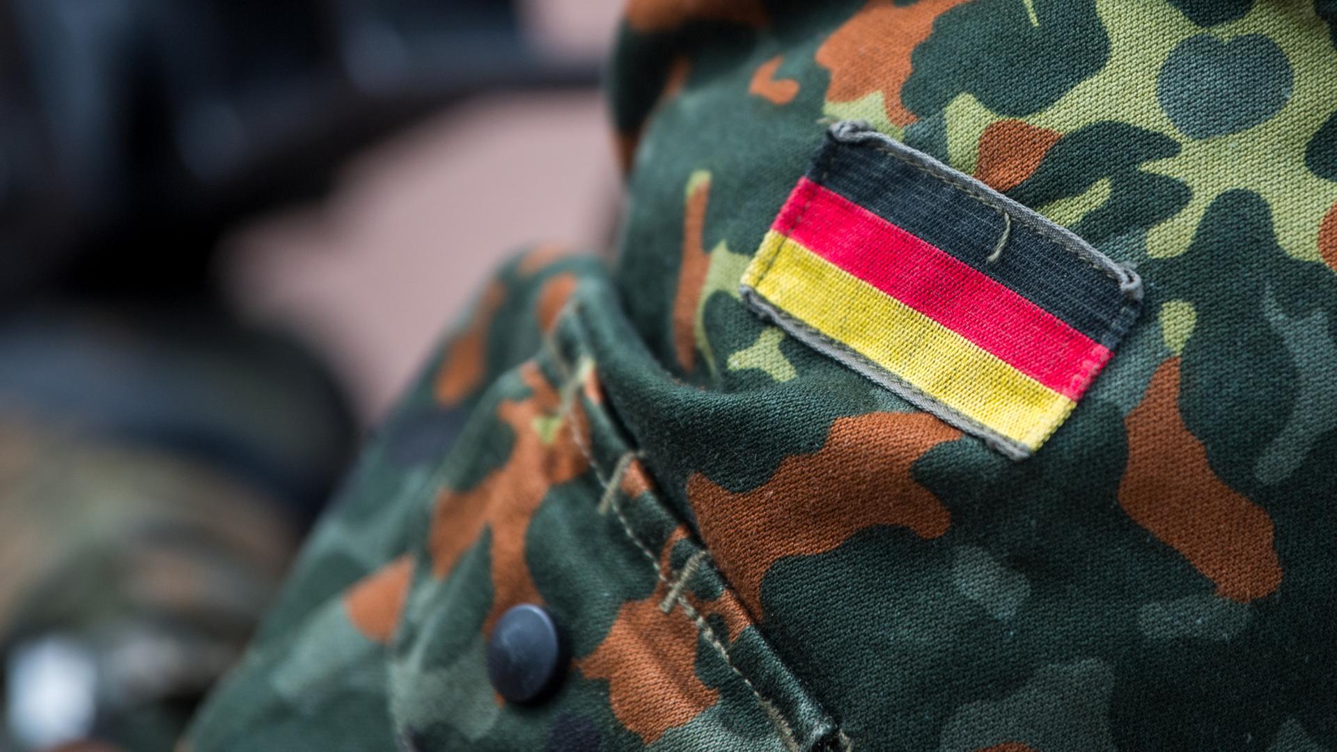 soldat uniform 102