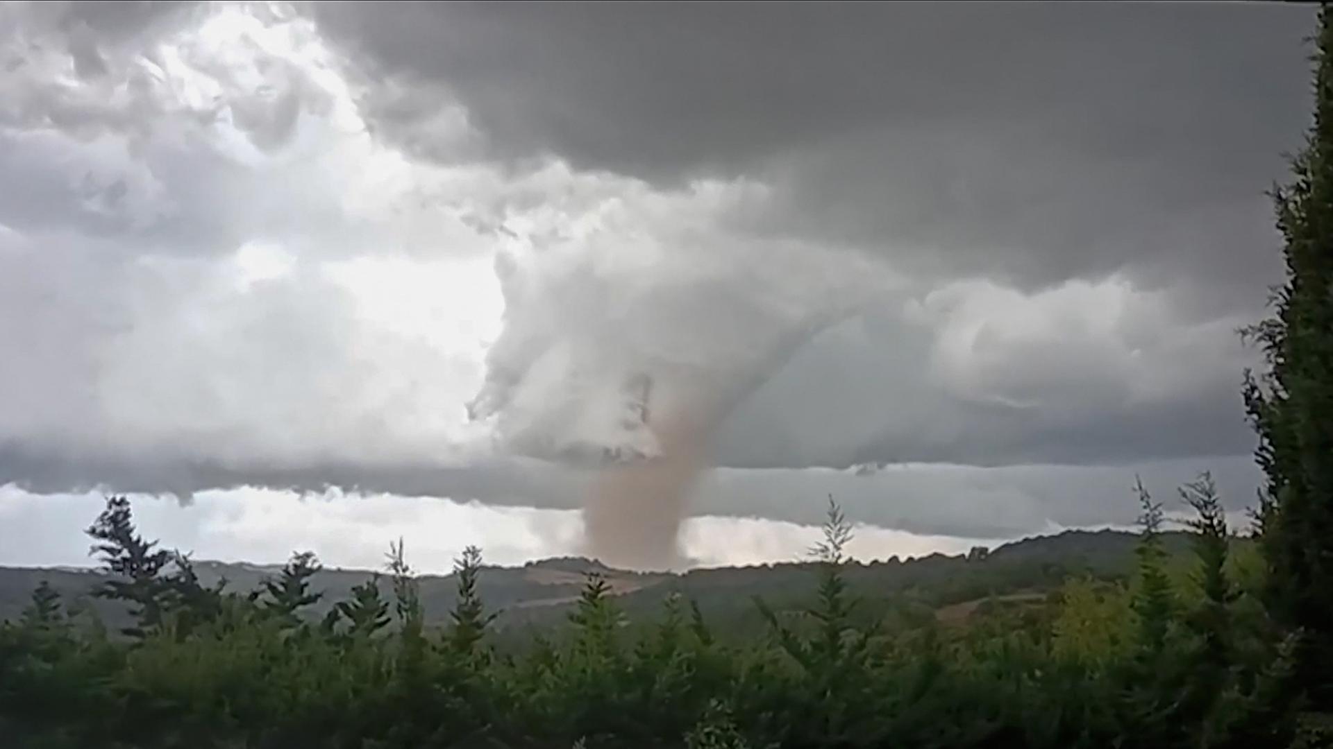 tornado frankreich 102