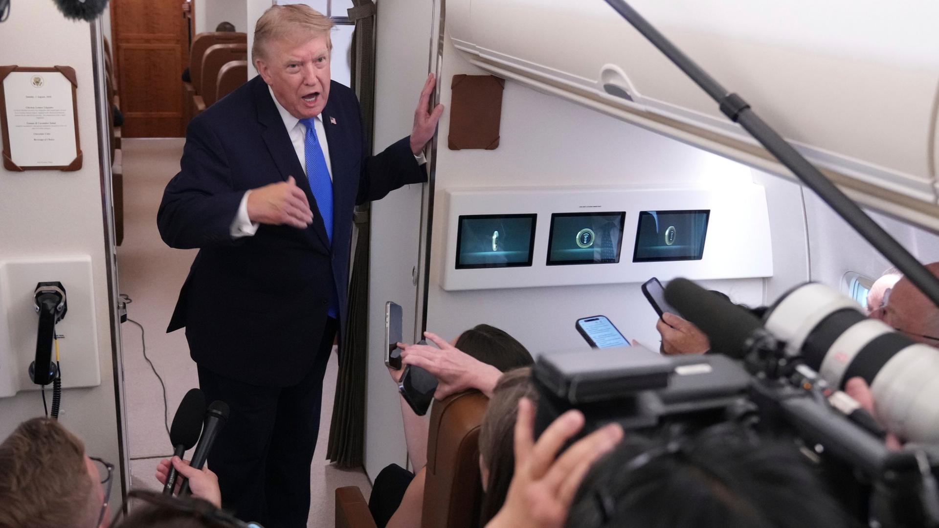 trump flugzeug 108