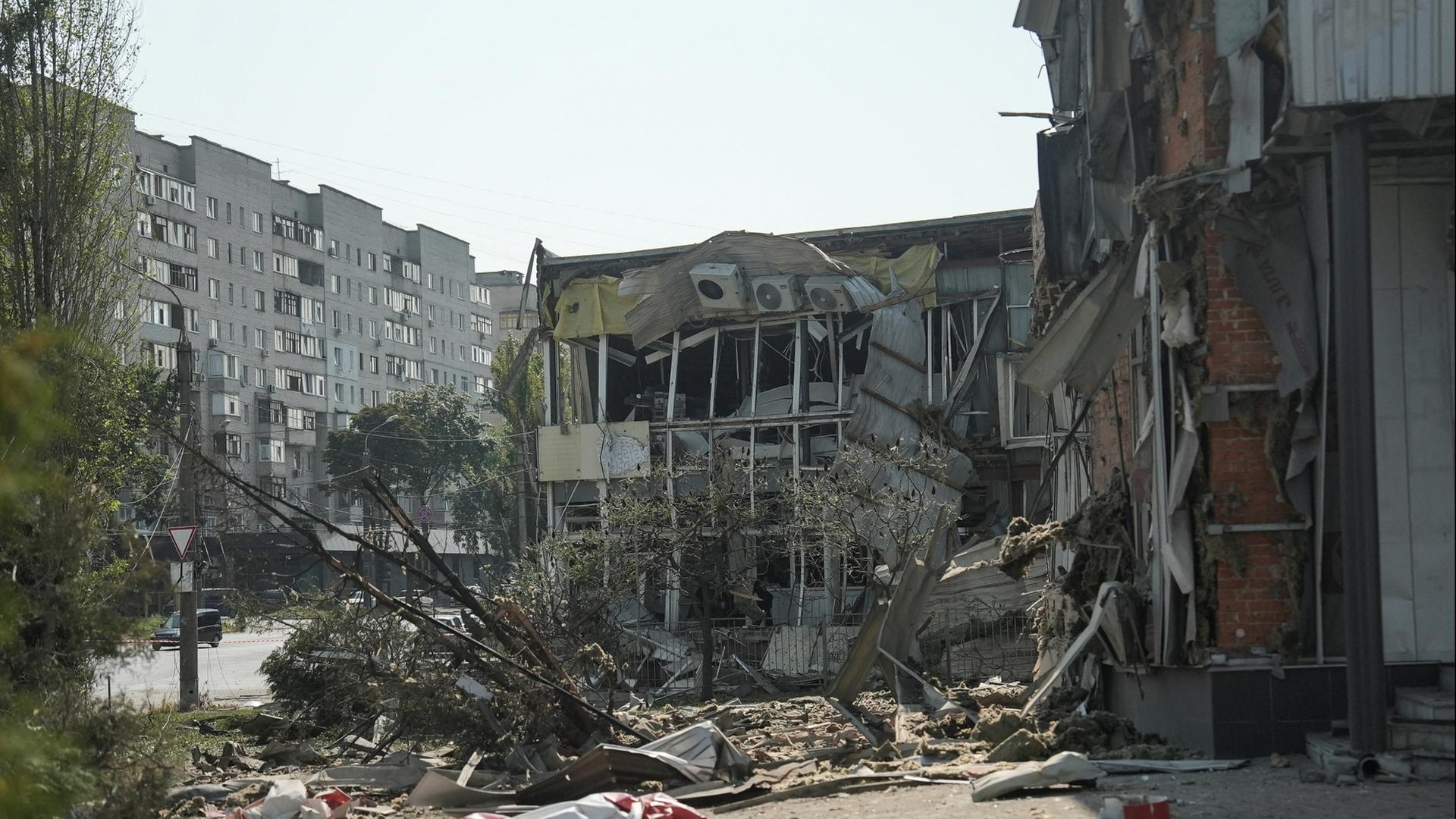 ukraine einkaufszentrum 100